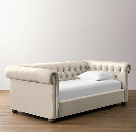 IB Chesterfield Side Bed